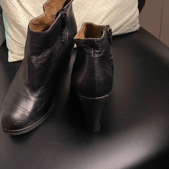 Chuckies New York Wedge Ankle Boots