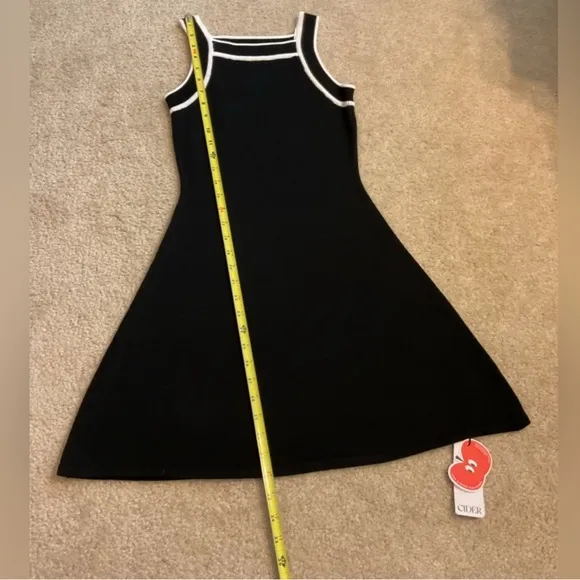 Cider Square Neck Knit Fabric Knitted Contrast Binding Sleeveless Dress