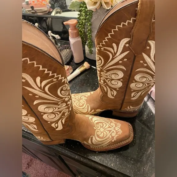 CIRCLE G WOMEN'S EMBROIDERY WESTERN BOOTS - SQUARE TOE