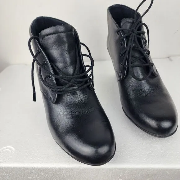 Clarks Artisan Lucette Drama Bootie Black Leather Lace-up Heels Women's Size 9.5