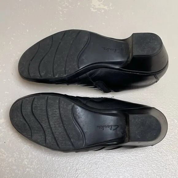 Clarks Slip On Shoes Women's 8.5 Black Leather Goth Cushioned Block Heel Career