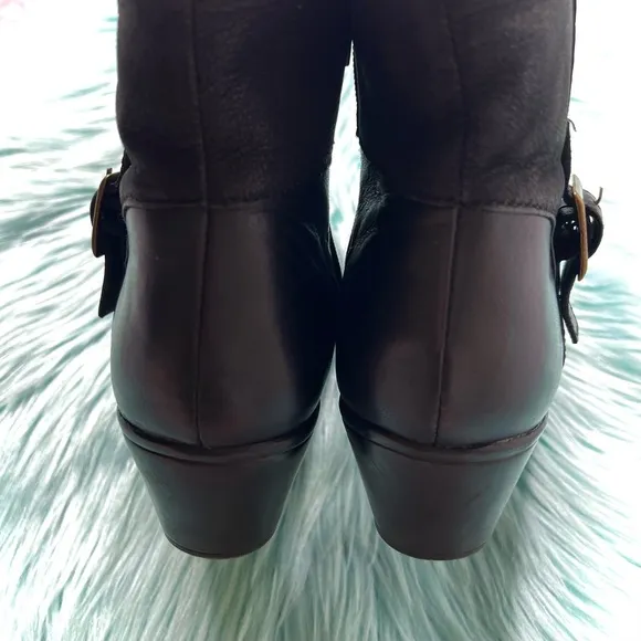 CLARKS SOFT LEATHER Black Ankle Booties Boots Women’s 6.5