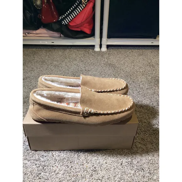 Clarks Women's Brown Suede Moccasin Slippers