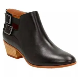 Clarks Women’s Spye  Astro black leather shoes ankle heeled buckle booties 7 1/2
