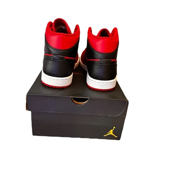 CLEARANCE NIB Air Jordan 1 Mid Men's Shoes