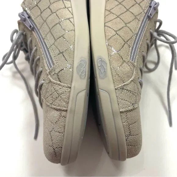 Cloud Aika Sneakers