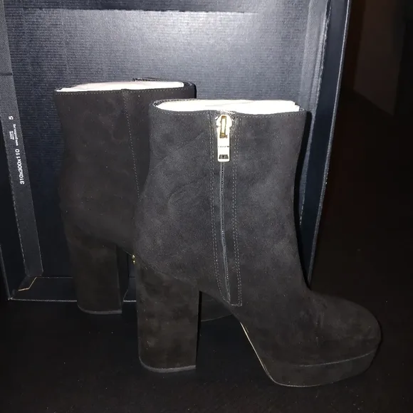 Coach, Chic Black Suede Ankle Boots, size 5.5 New In Box!