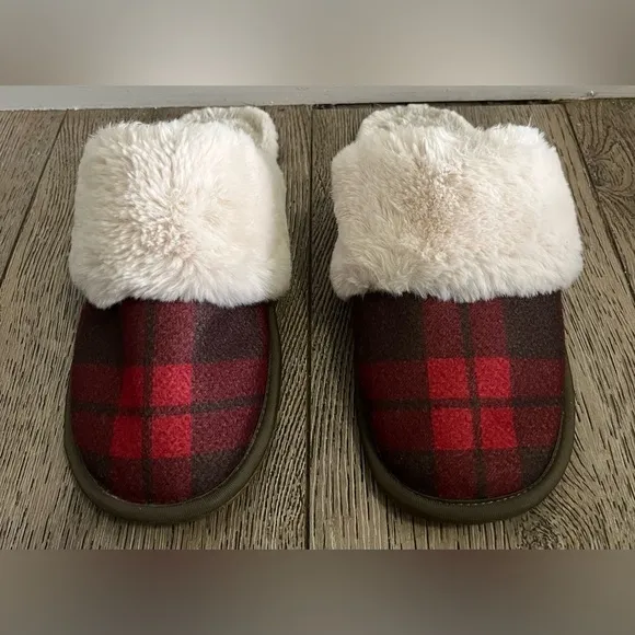 Coach Red Plaid Ziva Faux Fur Lined Slippers Women’s size 9.5