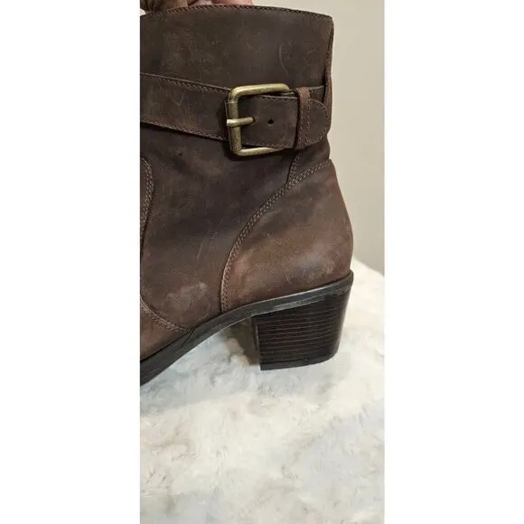 Cole Haan Distressed Brown Friar Ankle Boots Size 9