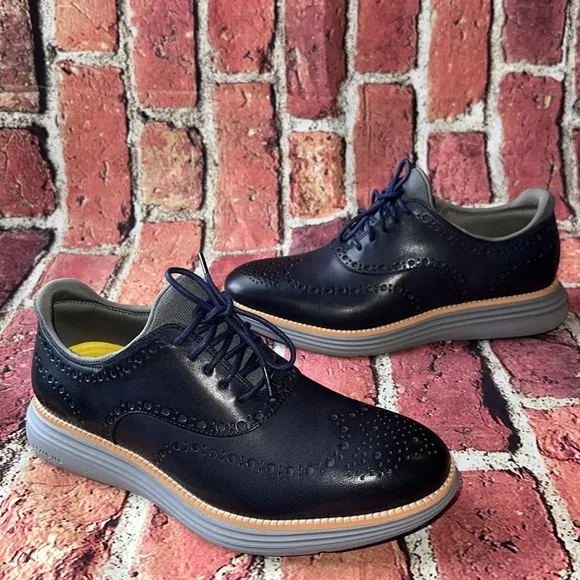 Cole Haan Men's shoes 8.5 Original Grand 360 Like new only worn twice