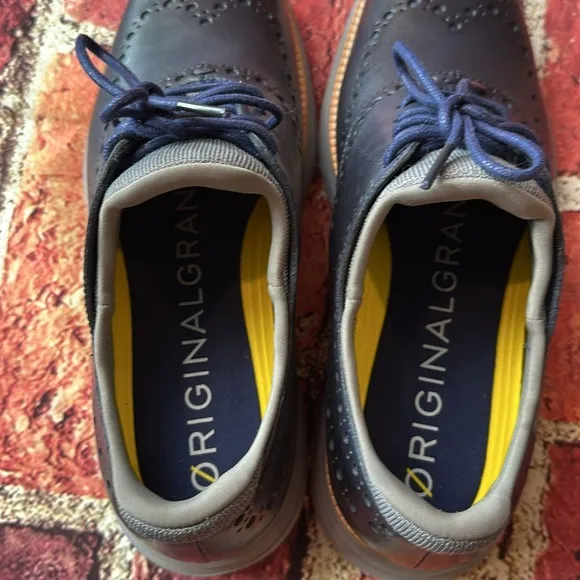 Cole Haan Men's shoes 8.5 Original Grand 360 Like new only worn twice