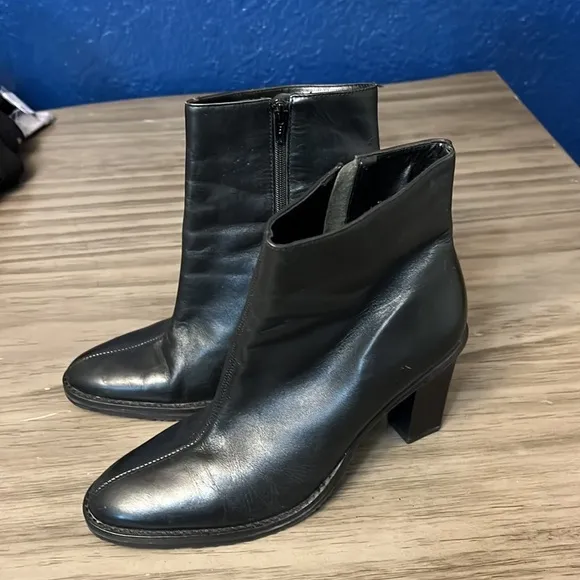 COLIN STUART BLACK LEATHER ANKLE BOOTS 7.5