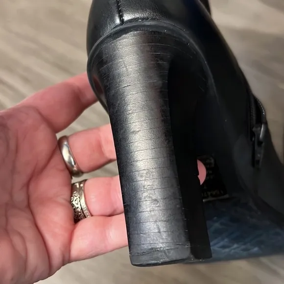 COLIN STUART BLACK LEATHER ANKLE BOOTS 7.5