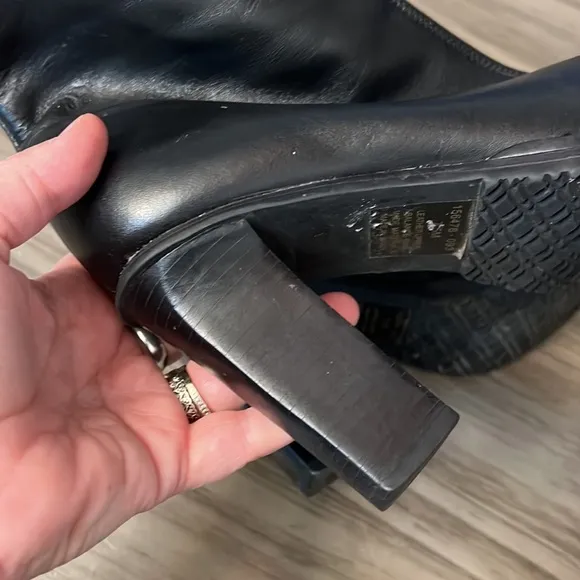COLIN STUART BLACK LEATHER ANKLE BOOTS 7.5