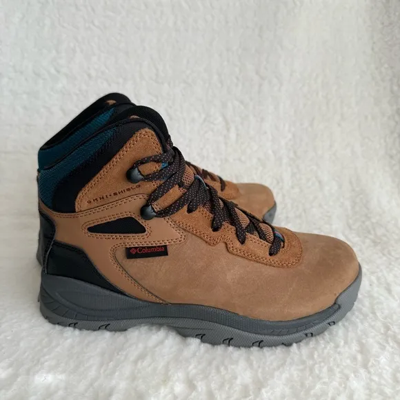 Columbia Men's Newton Ridge Brown Suede Hiking Boots, size 7