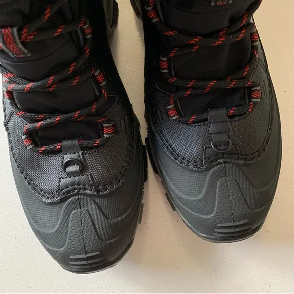 Columbia Men’s Size 9.5 Wide Bugaboot III In Black &amp; Red NEW IN BOX