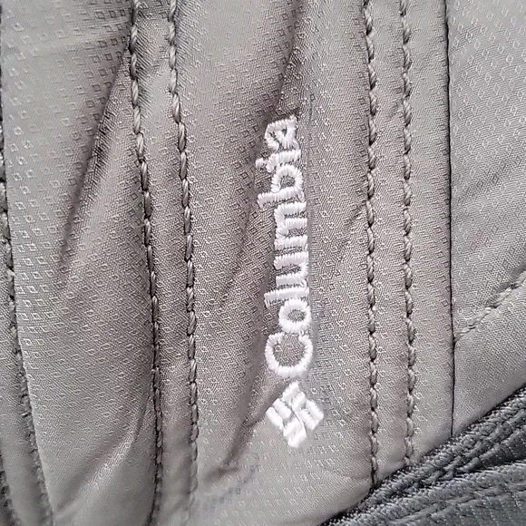 Columbia Winter Snow Waterproof Grey Boots w/ Omni-heat &amp; Omni-grip - Unisex 4Y