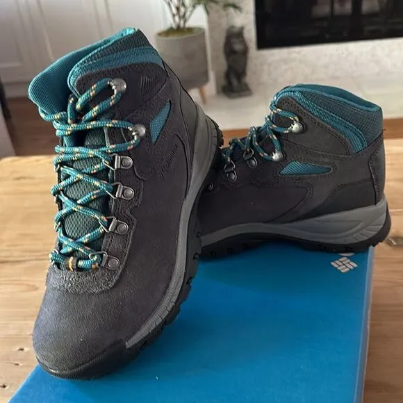 Columbia Women's Newton Ridge Plus Waterproof Amped Hiking Boot Size 6.5 WIDE