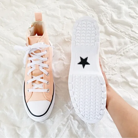 Converse Chuck Taylor® All Star®Lugged High Top Sneaker New
