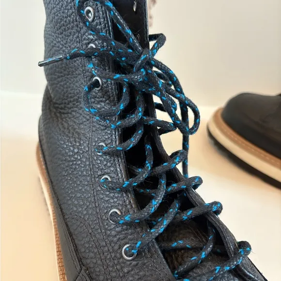 Converse Chuck Taylor Boot Black High-Top