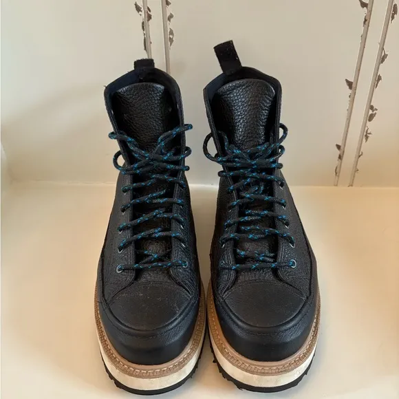 Converse Chuck Taylor Boot Black High-Top