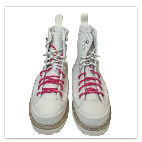 Converse Chuck Taylor Crafted Boot Hi Womens Sz 9 Leather Egret Pink 173212C NEW