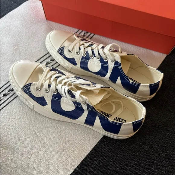 Converse Mens White and Blue Sneakers