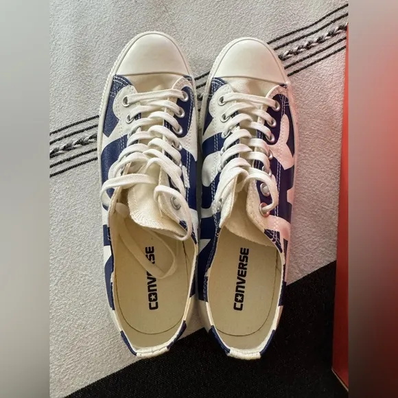 Converse Mens White and Blue Sneakers