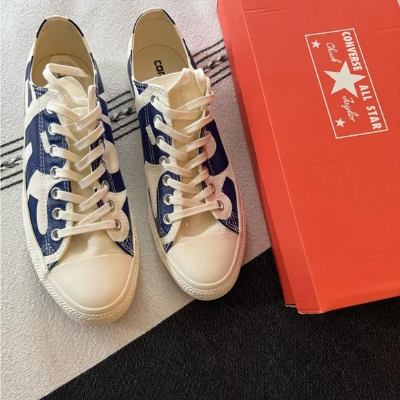 Converse Mens White and Blue Sneakers