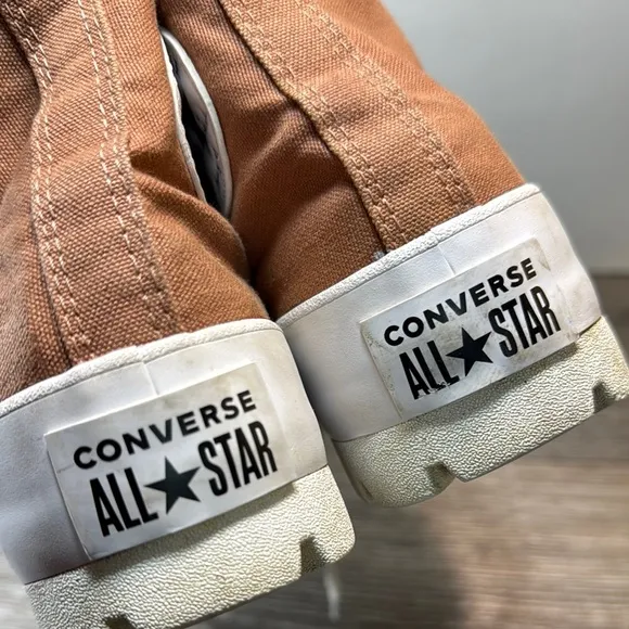 Converse Rugged High-Tops platforms shoes in nude woman’s size 7 (b126)