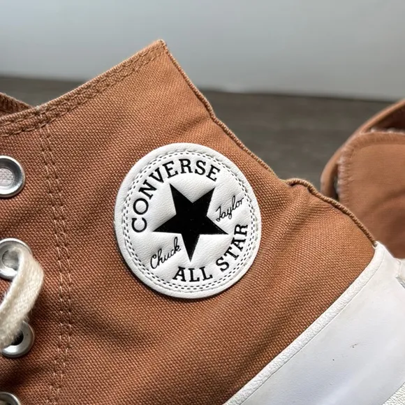 Converse Rugged High-Tops platforms shoes in nude woman’s size 7 (b126)