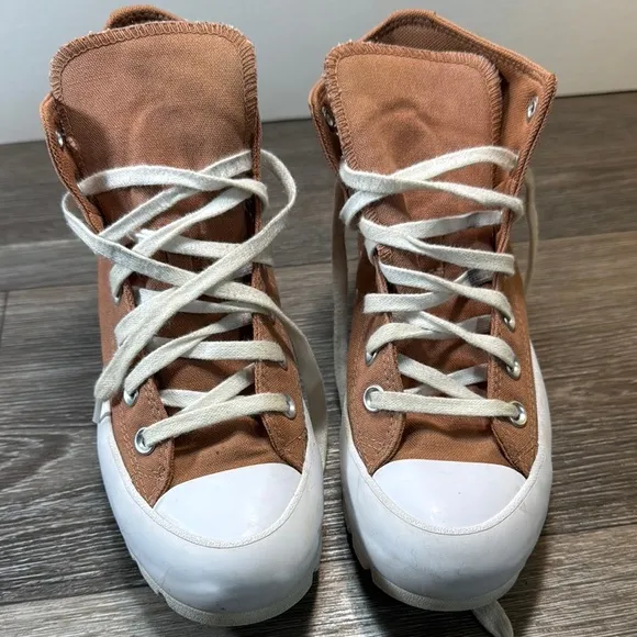 Converse Rugged High-Tops platforms shoes in nude woman’s size 7 (b126)
