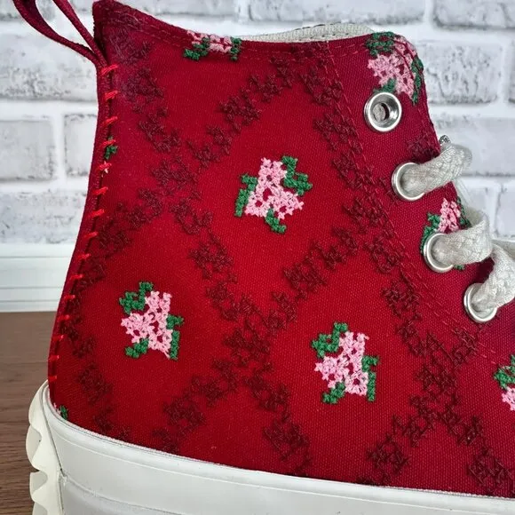 ⭐Converse Run Star Hike Platform 10.5 Women Shoes Embroidered Floral Red A14885C