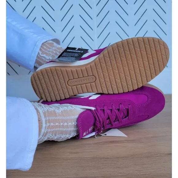 ⭐Converse Run Star Trainer Ox Size 7.5 Womens Casual Shoes Suede Violet A13361C⭐