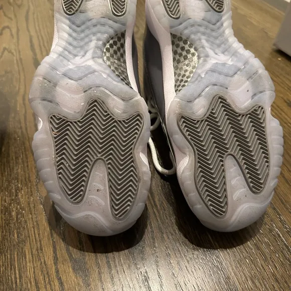 COPY - Air Jordan Men's Gray Sneakers in size 9