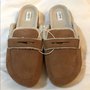 Cozy Tan Slippers with Faux Fur Lining