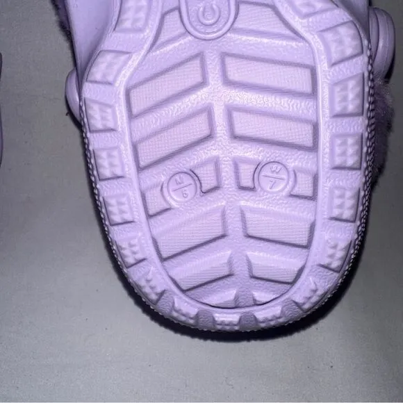 CROCS Classic Fur Sure Lavender Fuzzy Clog Size 7