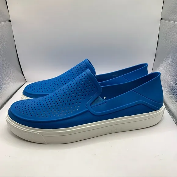 CROCS MEN  INDOOR OUTDOOR BLUE SLIP-ON COMFY RUBBER SHOES SIZE 13
