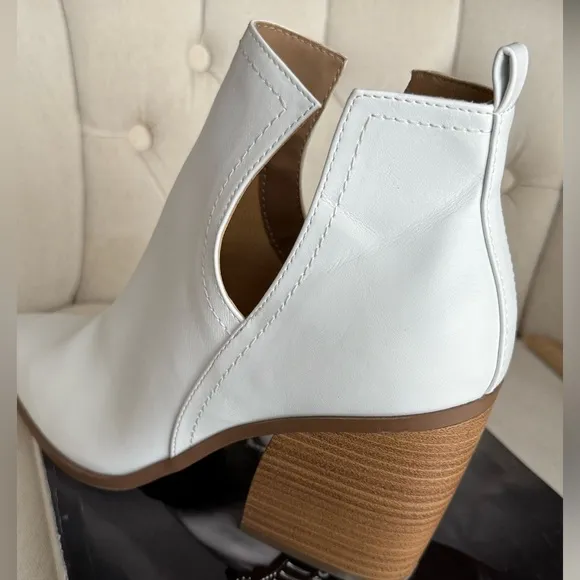 Cute booties cutout western White Ankle Boots