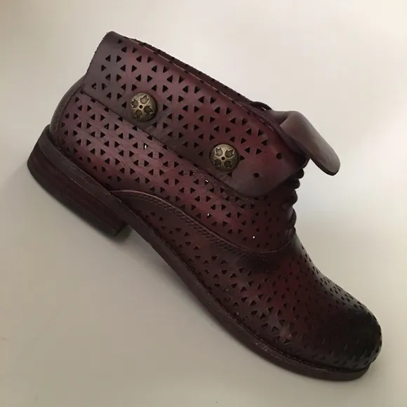 Cutout Ankle Boots by Patricia Nash Sz 6.5