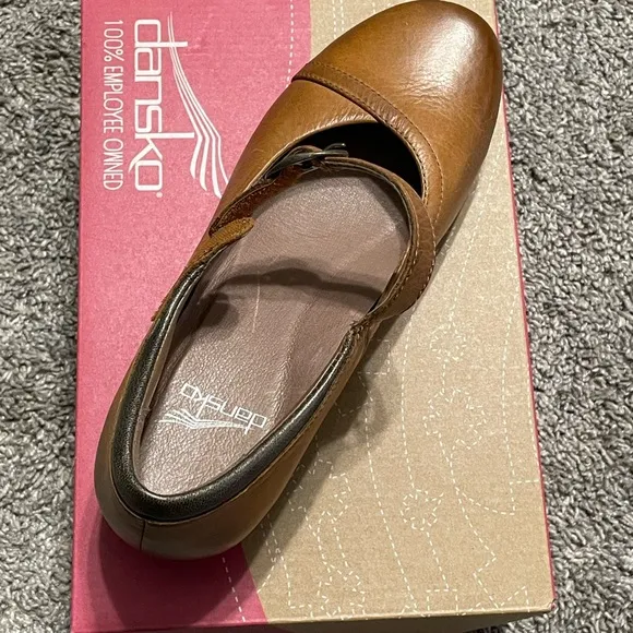 DANSKO Fawna Mary Jane’s Shoes women’s size 7 Brown/Tan Velcro Buckle