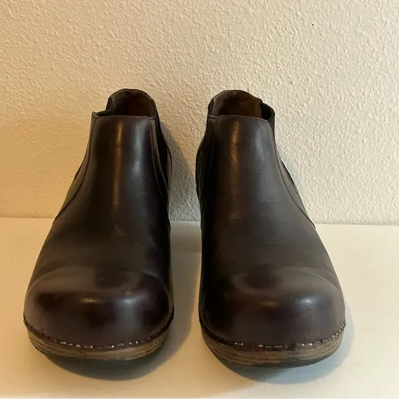 Dansko Marilyn brown genuine leather chelsea clog ankle boots size 10.5 EU 41