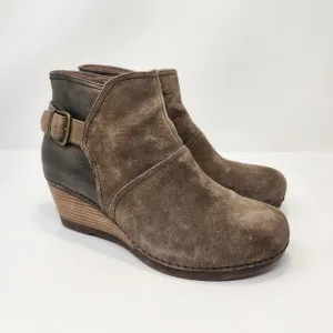 Dansko Women Shirley Wedge Ankle Boot Bootie Size 40 US 9.5 Brown Taupe Suede