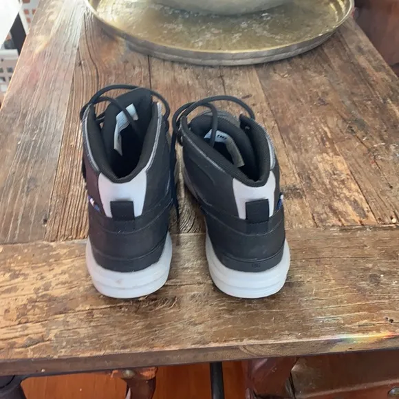 DC TORSTEIN LEATHER WINTER BOOT