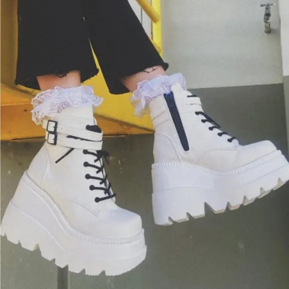 Demonia shaker white platform boots goth grunge festival NWT