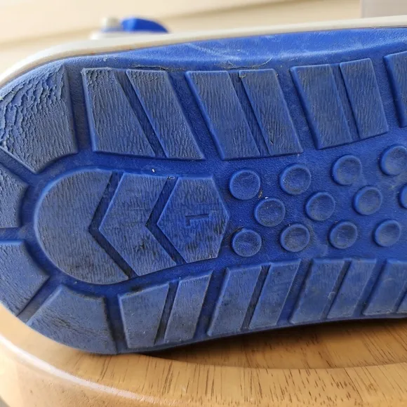 DeRoyal Air pump ankle medical boot walking