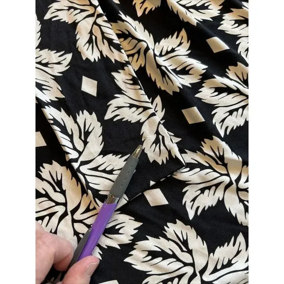Diane Von Furstenberg Classic Luxury Abstract Leaf Silk Knit Shift Dress Sz 8