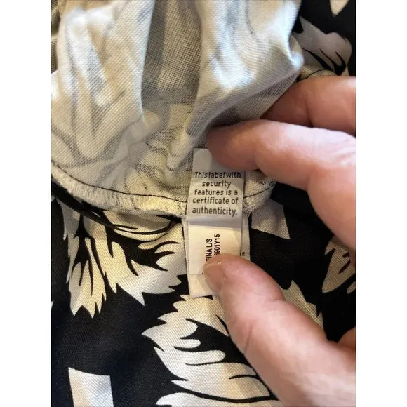 Diane Von Furstenberg Classic Luxury Abstract Leaf Silk Knit Shift Dress Sz 8