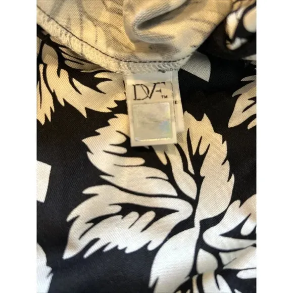 Diane Von Furstenberg Classic Luxury Abstract Leaf Silk Knit Shift Dress Sz 8