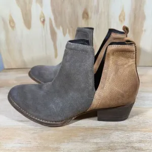 Diba Ankle Boots Women’s Size 8.5